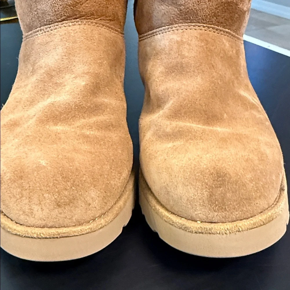 UGG Classic Tall Boots Chestnut Suede Sheepskin Women’s Size 6 NWOB Cozy Winter